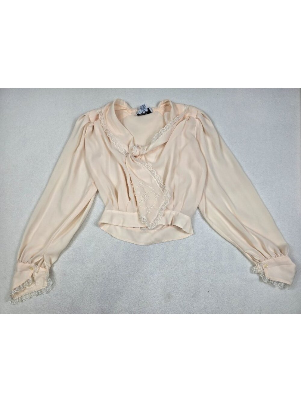 Vintage Nancy Johnson For Prisma 5/6 Small Beige Lace-Trimmed Blouse Feminine